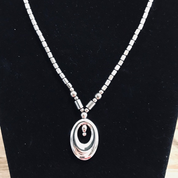 Jewelry - Silver Necklace 🌷